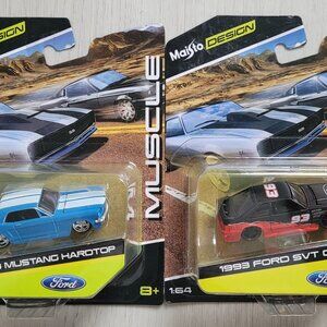 Maisto Design - Muscle 2021 lot: 1965 Ford Mustang Hardtop & 1993 Ford SVT Cobra
